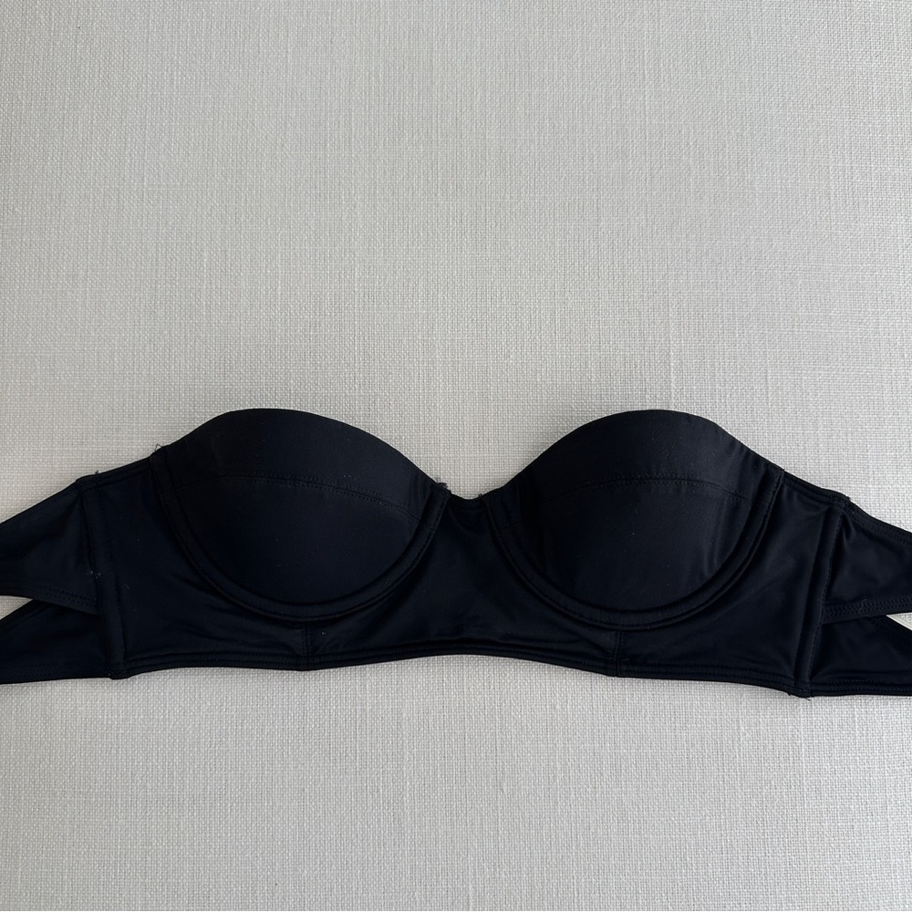 Abercrombie & Fitch Strapless Bikini Top 🖤